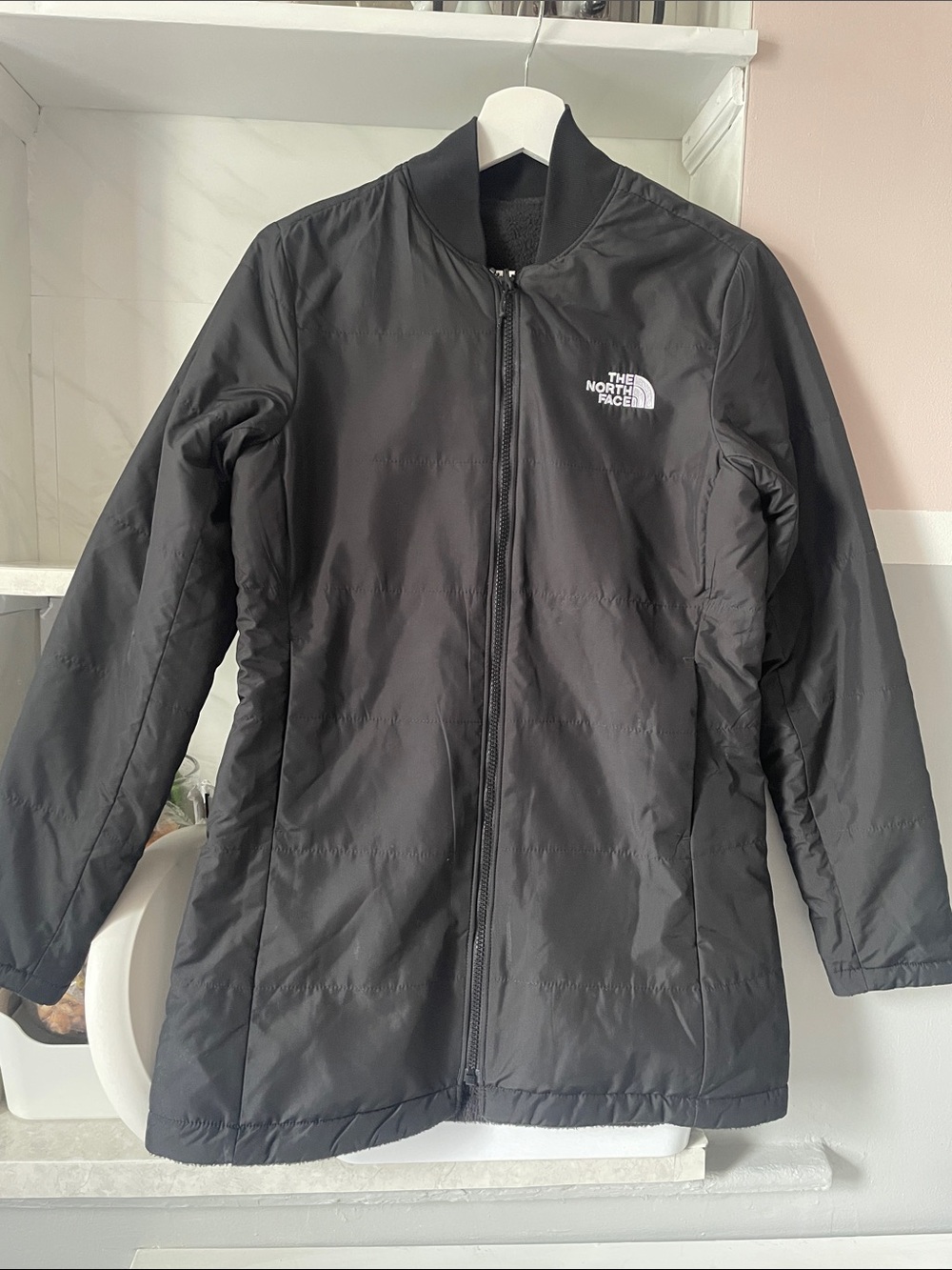 NWOT TNF  Women's Black reversible Zip-Up thick jacket.